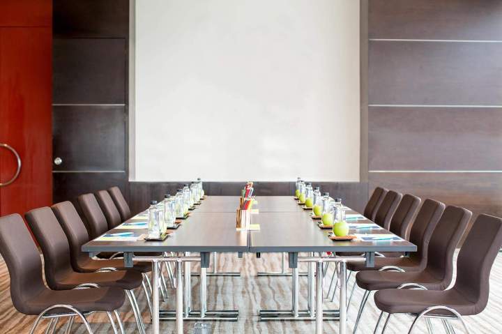 Salle pour salon professionnel à louer Le Robert